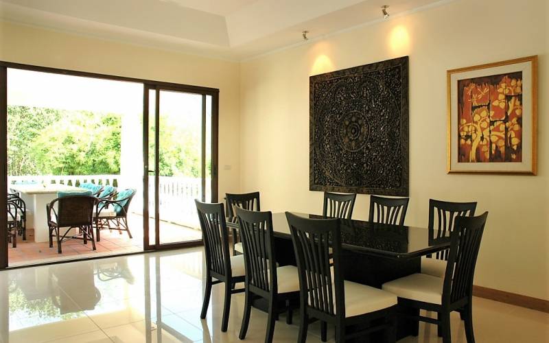 Unique Investment Opportunity – Fully Operational Estate of 5 Luxury Villas in Phuket North