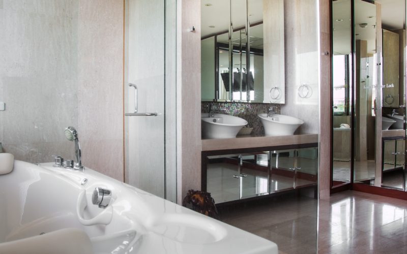 Royal Phuket Marina – Upscale 3-Bedroom Waterfront Apartment