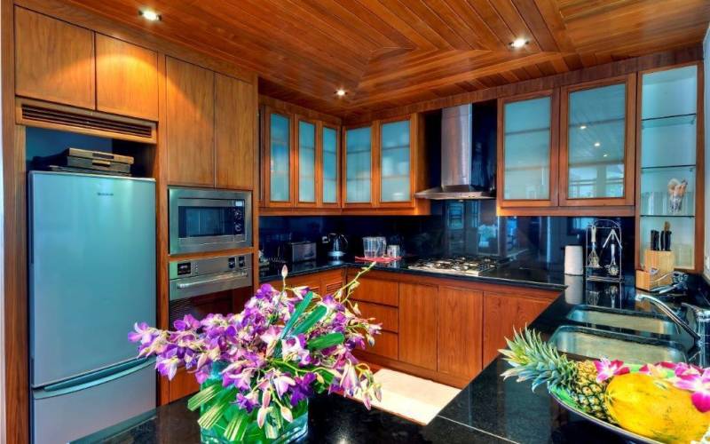 Ayara – Exquisite Ocean View Estate Overlooking Surin Beach
