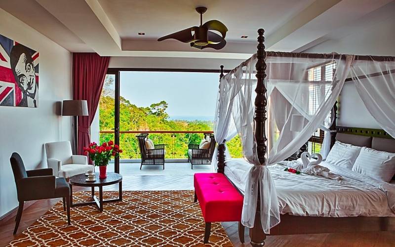 Modern Six-Bedroom Ocean View Pool Villa overlooking Surin