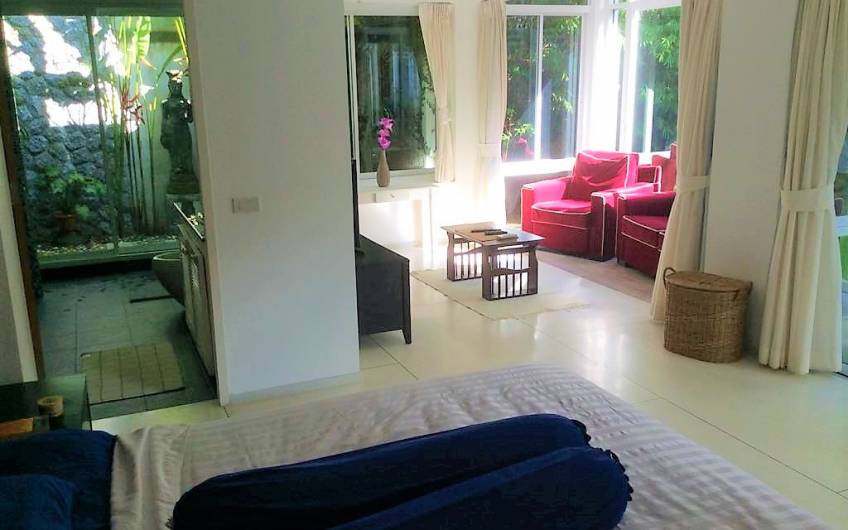 Excellent 3-Bedroom Pool Villa in Layan