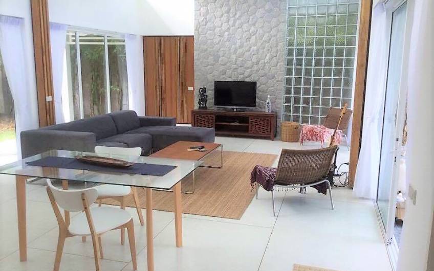 Excellent 3-Bedroom Pool Villa in Layan