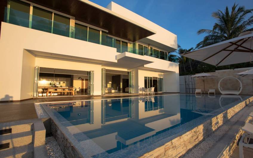 Summer Estate – A 4-Bedroom Beachfront Villa in Natai