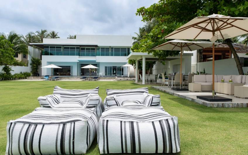 Summer Estate – A 4-Bedroom Beachfront Villa in Natai
