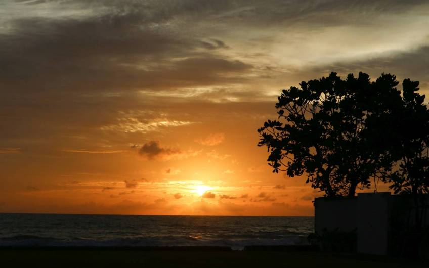 Summer Estate – A 4-Bedroom Beachfront Villa in Natai