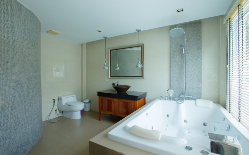 Dazzling Patong, Phuket 3-Bedroom Phuket Pool Villa
