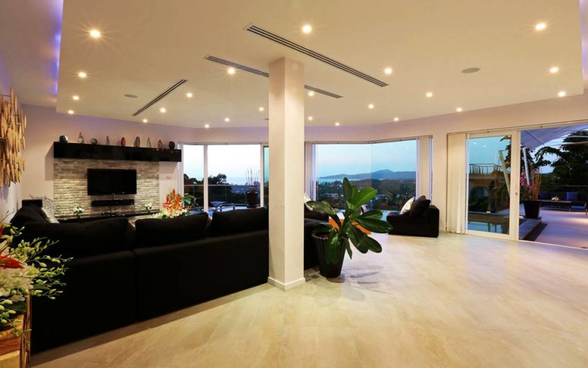 Outstanding 6-Bedroom Phuket Sea View Villa overlooking Bang Tao