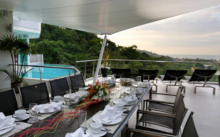 Outstanding 6-Bedroom Phuket Sea View Villa overlooking Bang Tao