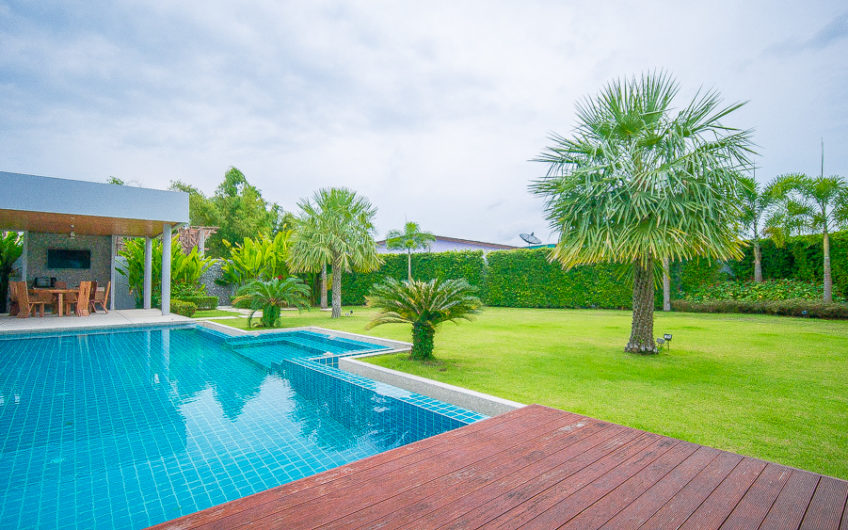 Phuket Luxury Layan Pool Villa