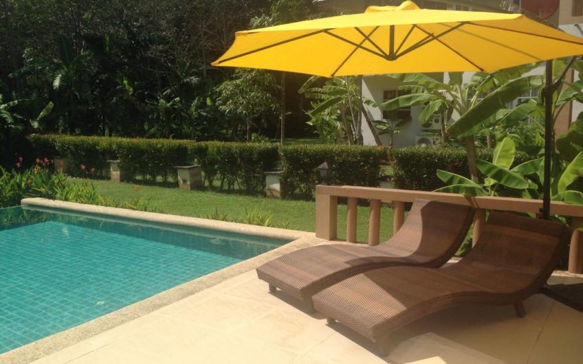 Phuket Naiyang Pool Villa