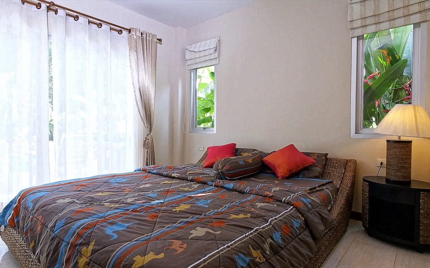 Phuket Naiyang Pool Villa