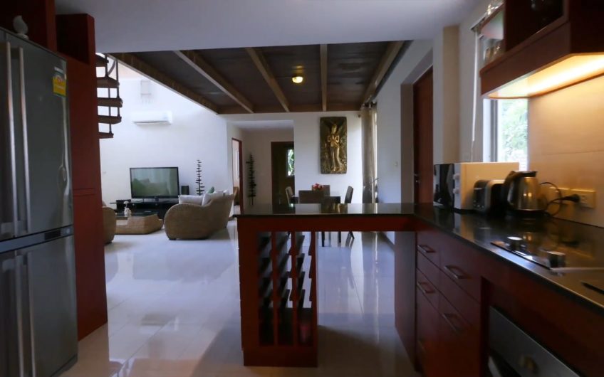 Phuket Naiyang Pool Villa